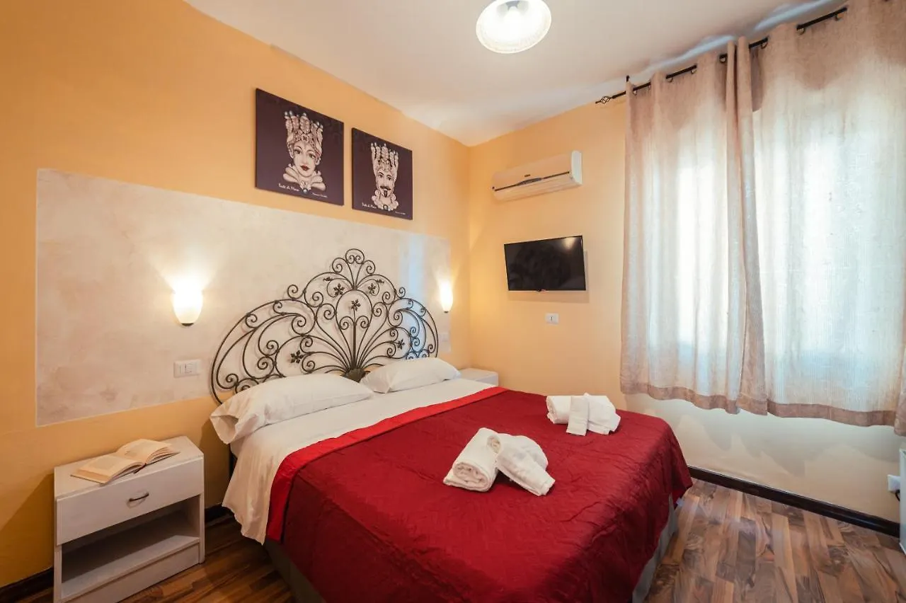 **  Taormina Garden Hotel Italy
