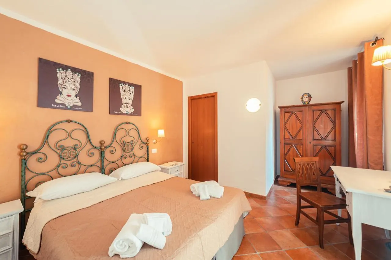 Taormina Garden Hotel 2*,
