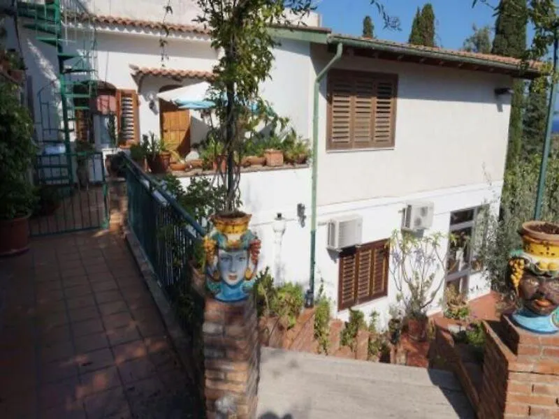 Taormina Garden Hotel 2*,  Ιταλία
